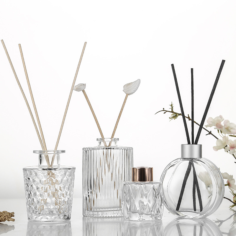 Factory direct sale square and round aromatherapy bottle glass empty bottle perfume bottle