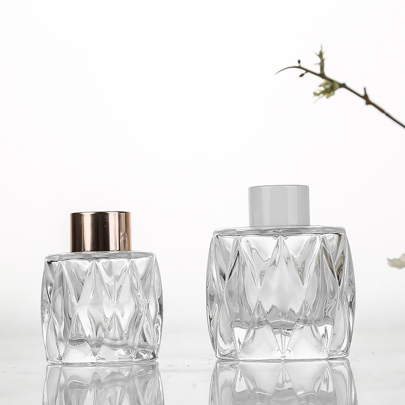 Factory direct sale square and round aromatherapy bottle glass empty bottle perfume bottle