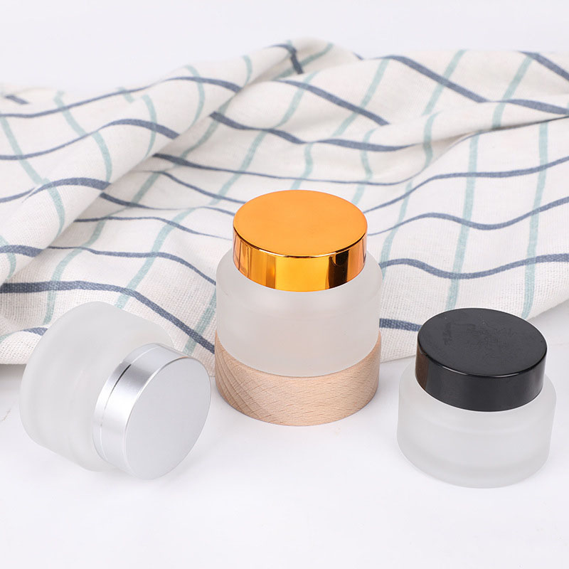 Factory direct sale variety of glass jars with caps, brown and frosted cream jars