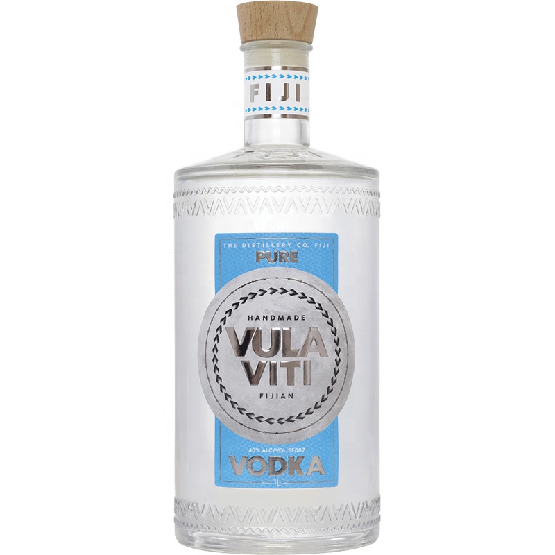 Factory direct sales embossed blue turtle 700ml glass gin bottle in gradient color paint