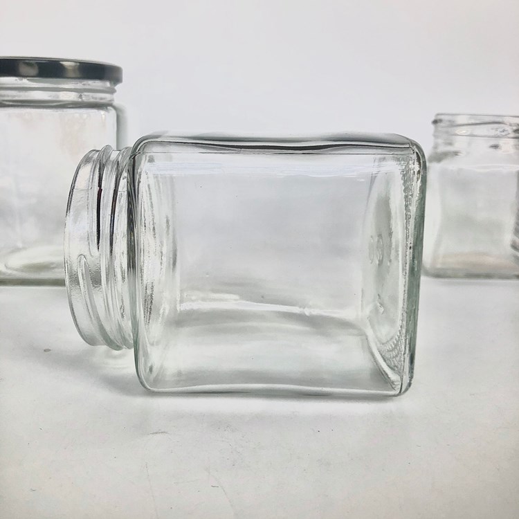 Factory directly sale pickles bottle glass jars in bulk glass spice jars storage