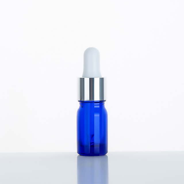 Factory hot sale 5ml 10ml 15ml 20ml 30ml 50ml plastic amber essential oil bottle dropper
