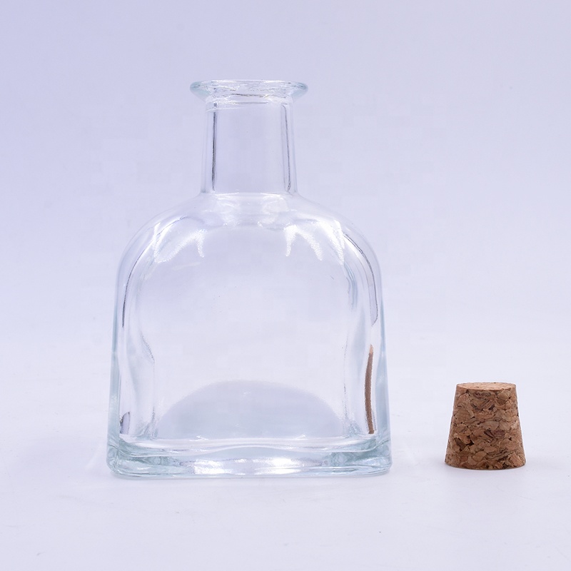 Factory-price 200 ml clear ger shape perfume aromatherapy glass bottle with cork