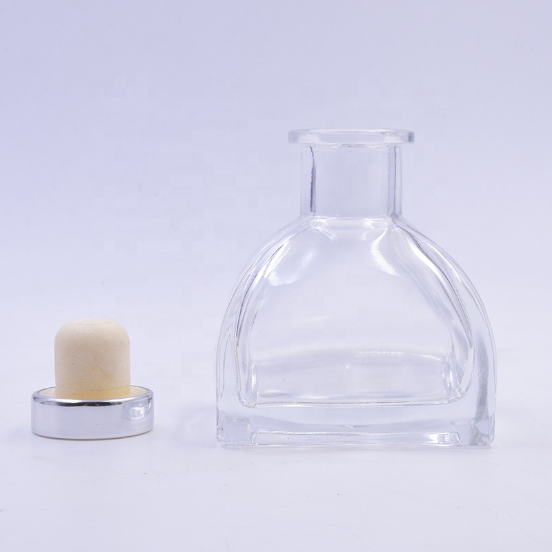 Factory-price 200 ml clear ger shape perfume aromatherapy glass bottle with cork