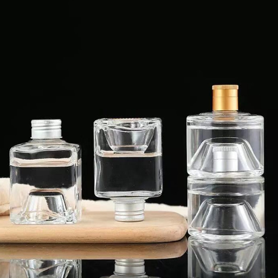 Factory price Vanjoin in Stock Fruit Punch Stacked Wine Glass Bottle