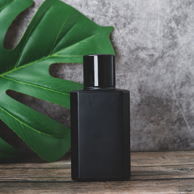Factory price custom luxury matte black 100ml refillable glass men perfume bottle