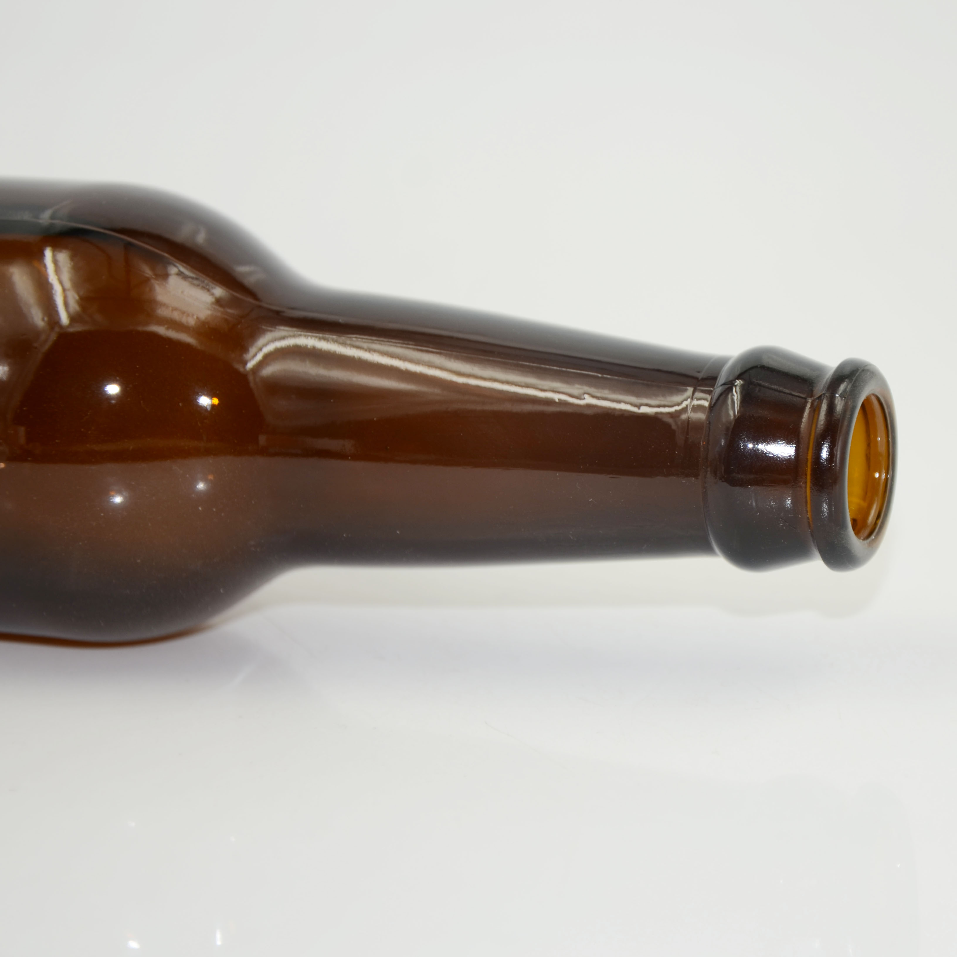 Factory price empty custom printed glass bottle glass beer bottle