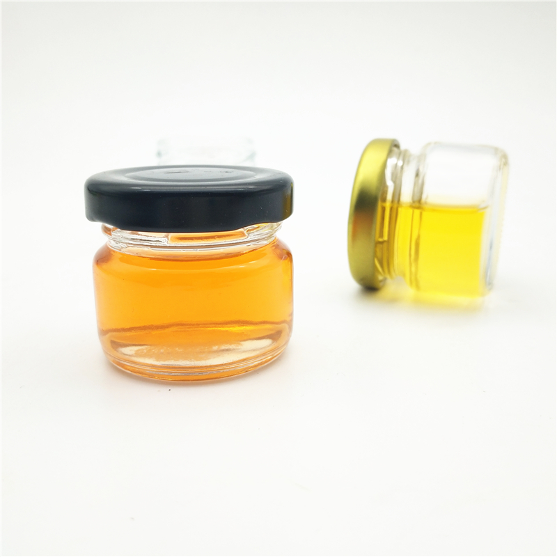 Factory price empty glass bottle with gold lid round shape 30ml mini glass jam jar