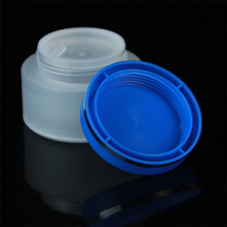 Factory supply eco-friendly round cosmetic packaging 10 20 25 30ml empty bottles for cream