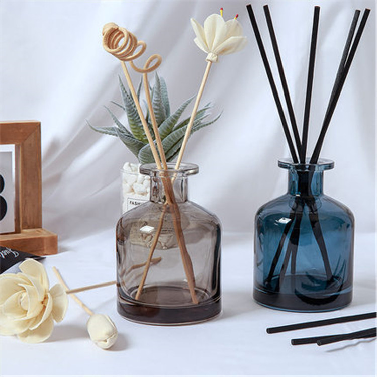 Factory supply luxury 100ml 150ml 200ml 250ml glass reed diffuser bottle
