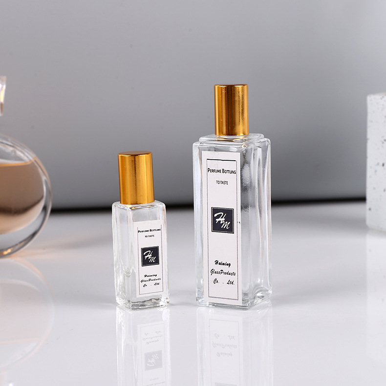 Famous brand rounded glass cosmetic bottle 50ml perfume glass bottle spray