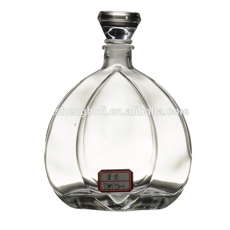Fancy Design Premium 500ml 750ml Vodka Whiskey Brandy Glass Bottle Manufacturer 750ml Empty Spirit Bottle Rum Gin Bottle