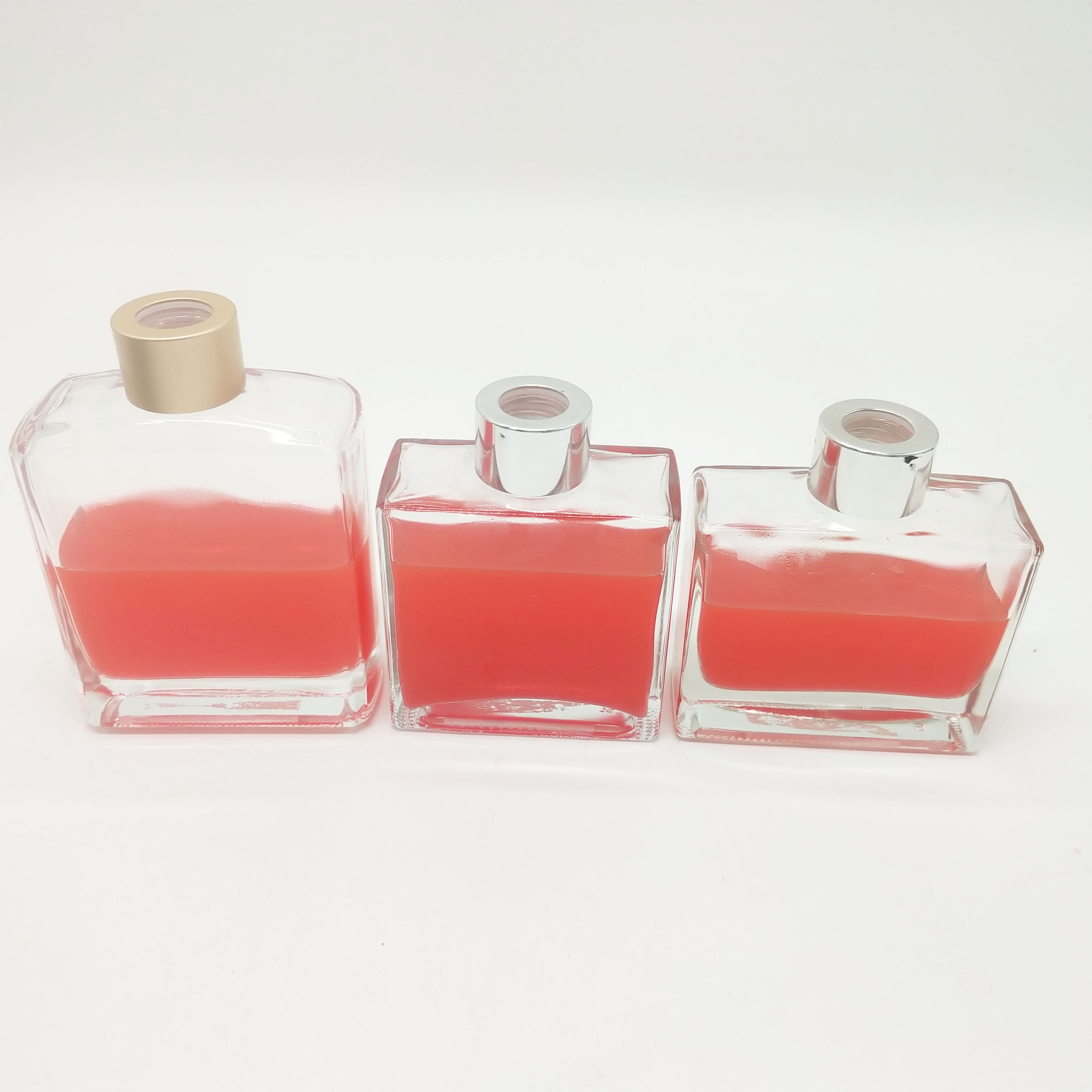 Fancy Flat Beverage Cosmetic Aroma Glass Perfume Bottles with Gold screw lids for essential oil