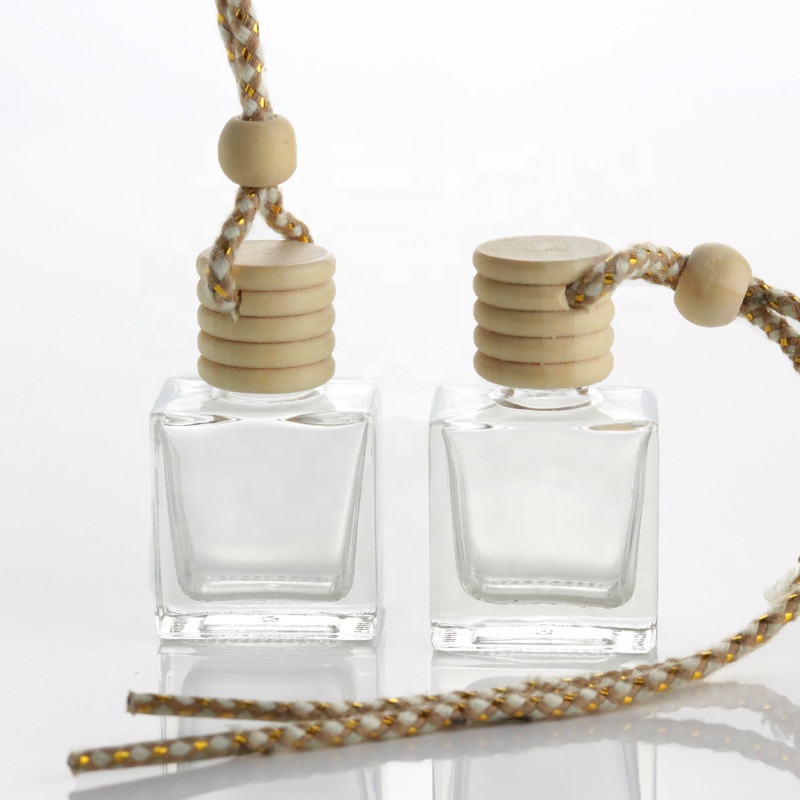 Fancy Square Wooden Cap Hanging Diffuser Bottle Empty Car Perfume Glass Bottle (CG10)