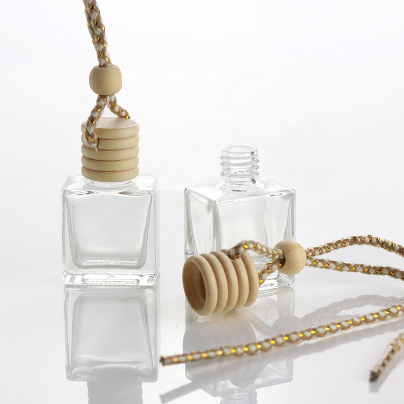 Fancy Square Wooden Cap Hanging Diffuser Bottle Empty Car Perfume Glass Bottle (CG10)