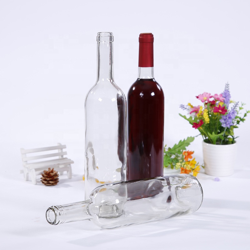Fancy top grade 750ml bordeaux glass bottle for wine