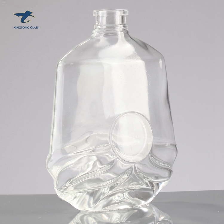 Fashion Design British Standard Clear Transparent Brandy Glass Bottle With Lid