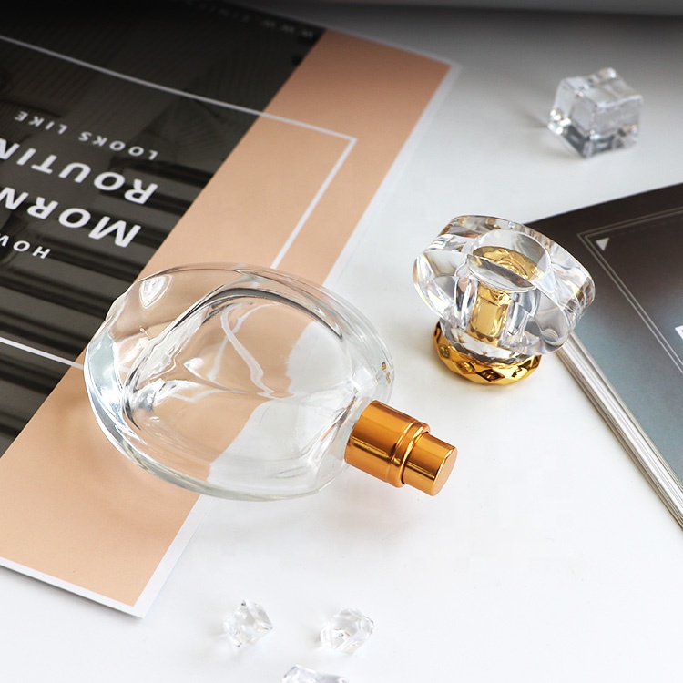 Fashion Luxury Clear Flat Round Glass Perfume Bottle 50 ml For Women