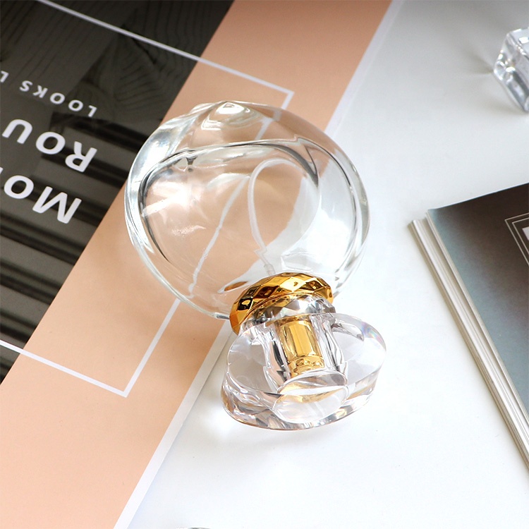 Fashion Luxury Clear Flat Round Glass Perfume Bottle 50 ml For Women