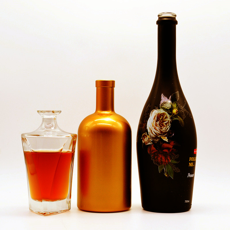 Fashion Shape Super Flint Brandy Spirits Wholesale Empty White Liquor xo Glass Bottle