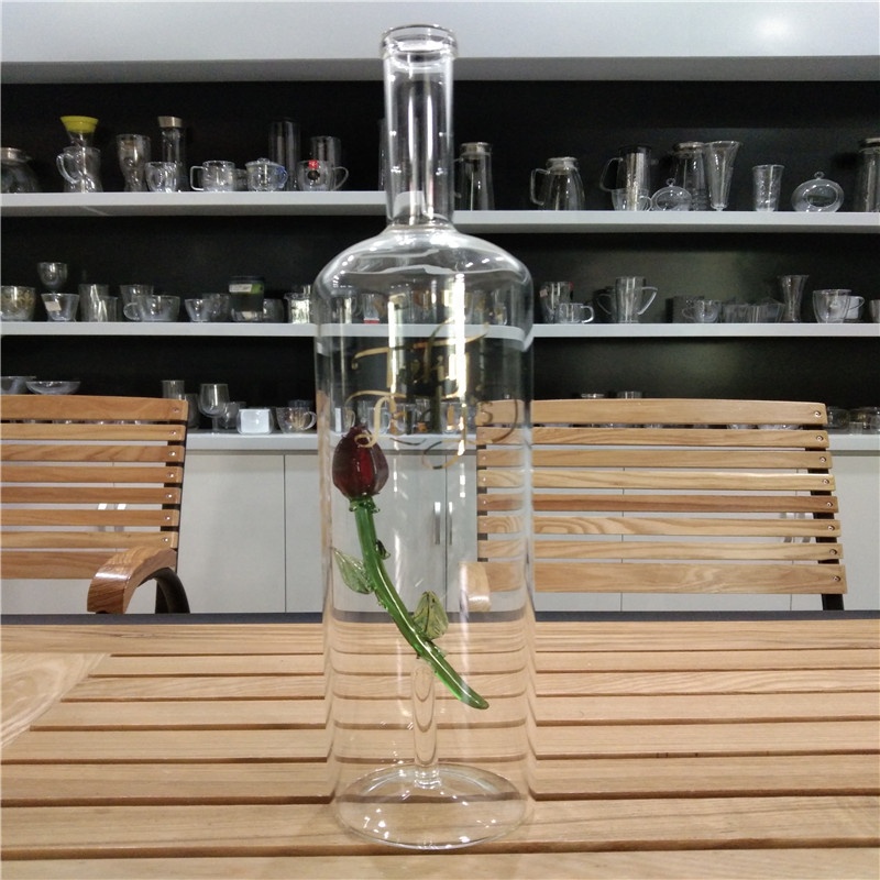 Fashion special shape rose flower inside glass decnter whiskey tequlia absolute vodka glass bottle
