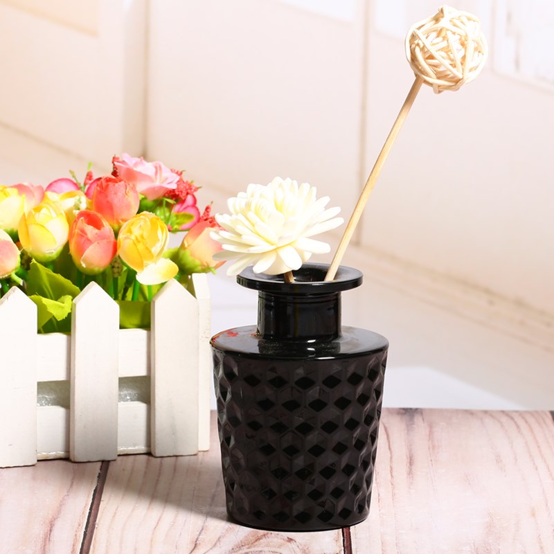Fashionable and high-end 100ml 150ml round aromatherapy essential oil diffuser