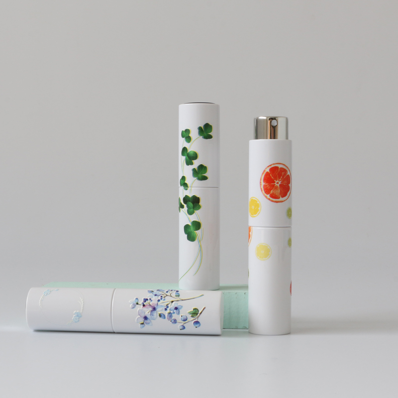 Fast delivery luxury Christmas gift 10ml empty small twist up spray perfume bottle for traveling