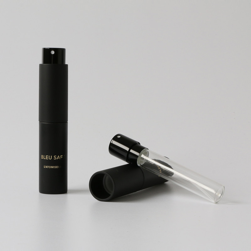 Fast delivery luxury Christmas gift 10ml empty small twist up spray perfume bottle for traveling
