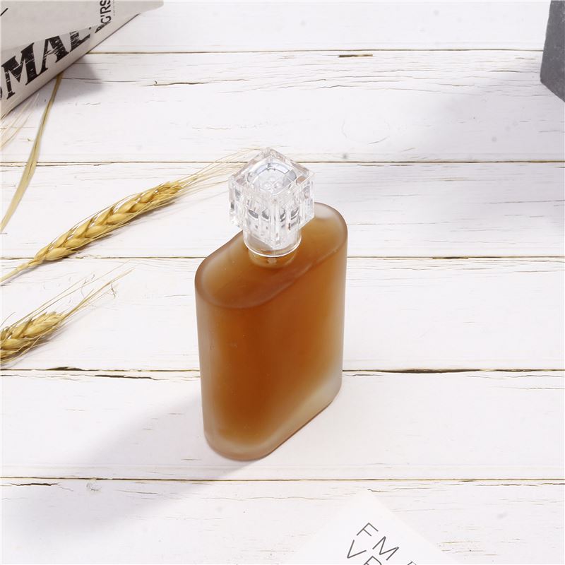 Favorable Classic Empty Perfume Glass Bottle For Perfume Oil Fragrance Bottles With Pump Spray