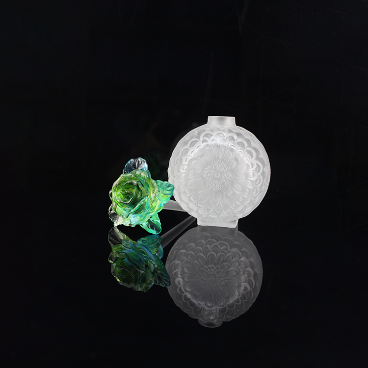 Fengming Empty Custom Design 1.25 kg Portable White Rose Perfume Bottle Crafts