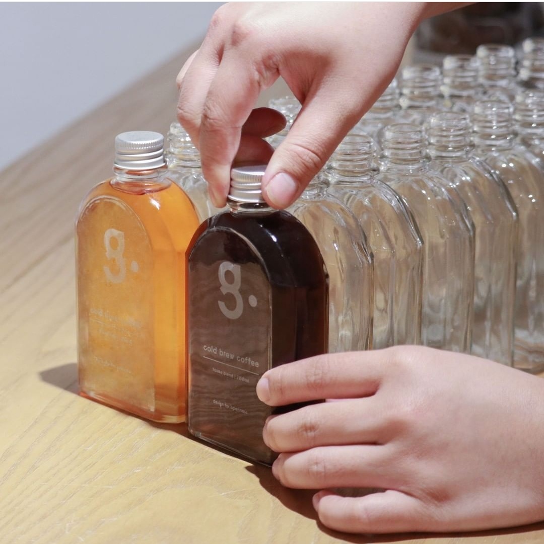Flat flask shape with aluminum cap for iced cold brew coffee 100ml 200ml 250ml 350ml glass bottle