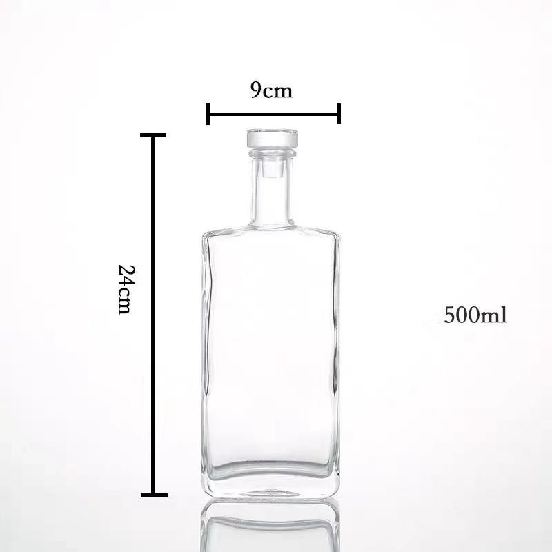 Flat hip flask vodka liquor bottle with nature wooden cap super flint glass whisky bottle 700 ml