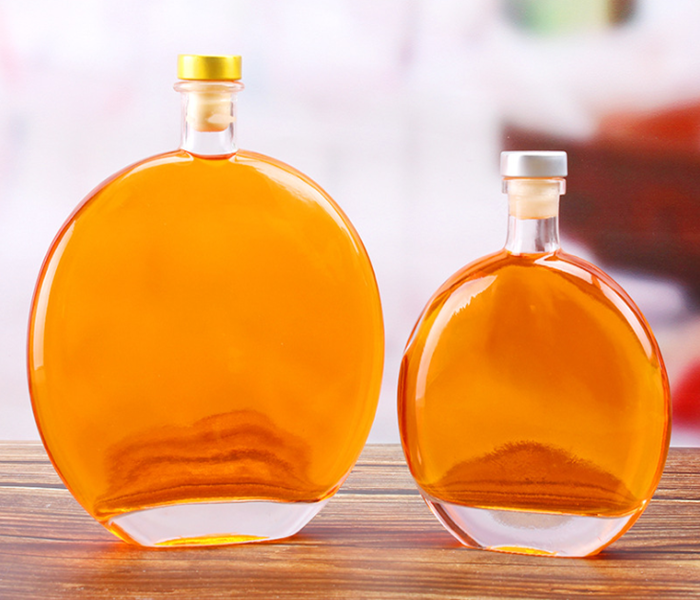 Flat shape empty 100ml 125ml 250ml 500ml transparent flat champagne vodka whiskey red wine liquor glass bottle