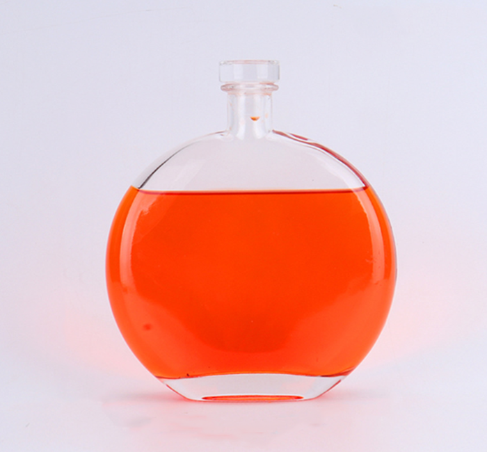 Flat shape empty 100ml 125ml 250ml 500ml transparent flat champagne vodka whiskey red wine liquor glass bottle