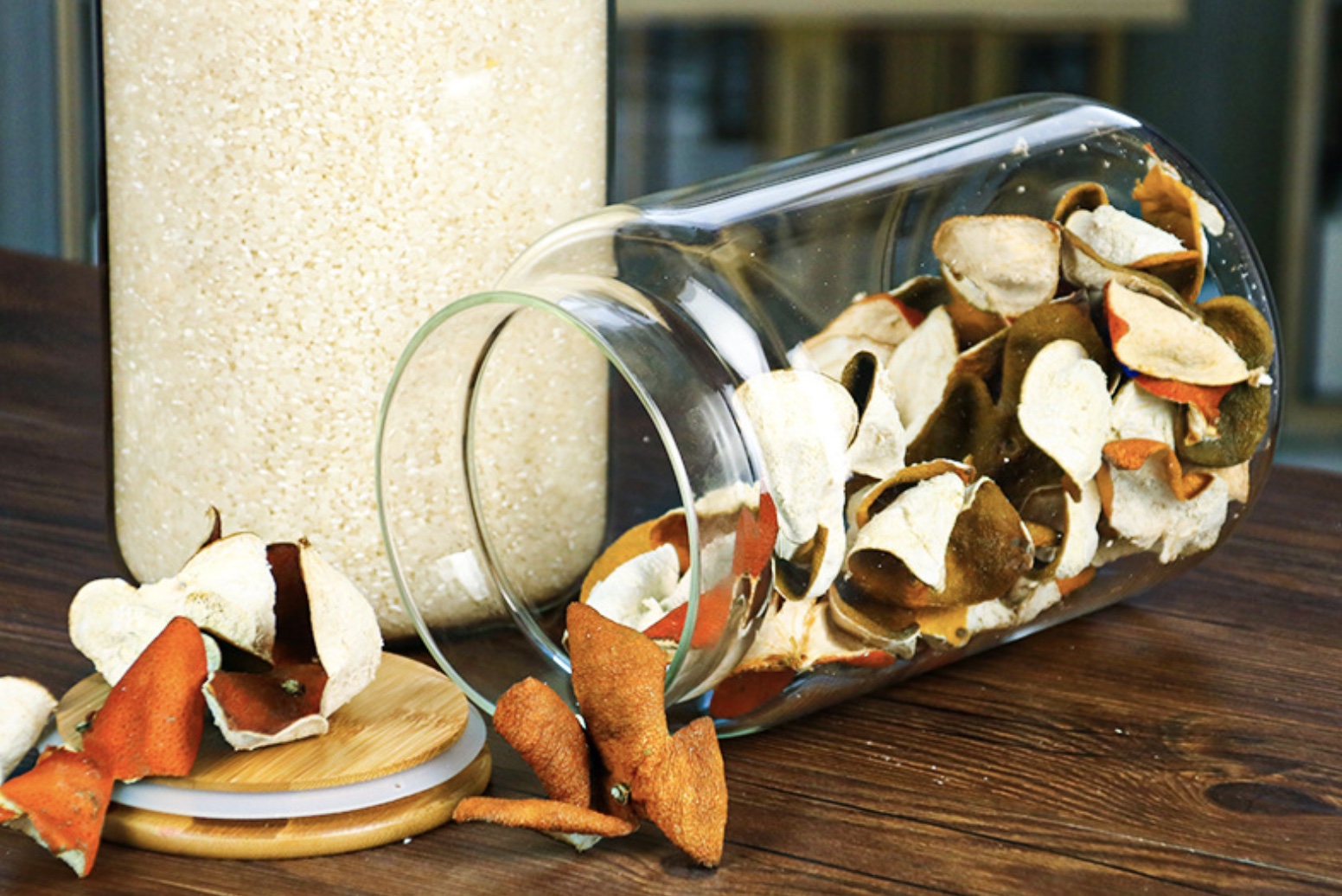 Food Storage Canister Airtight Round Bamboo Lid Glass Jar Pasta Glass Container With Wood Lid - Buy Glass Jar Bamboo Wooden Lid