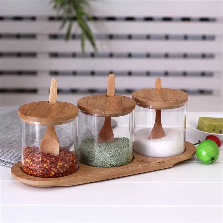 Food grade kitchenware borosilicate glass spice jar set with bamboo lid and spoon 300ml