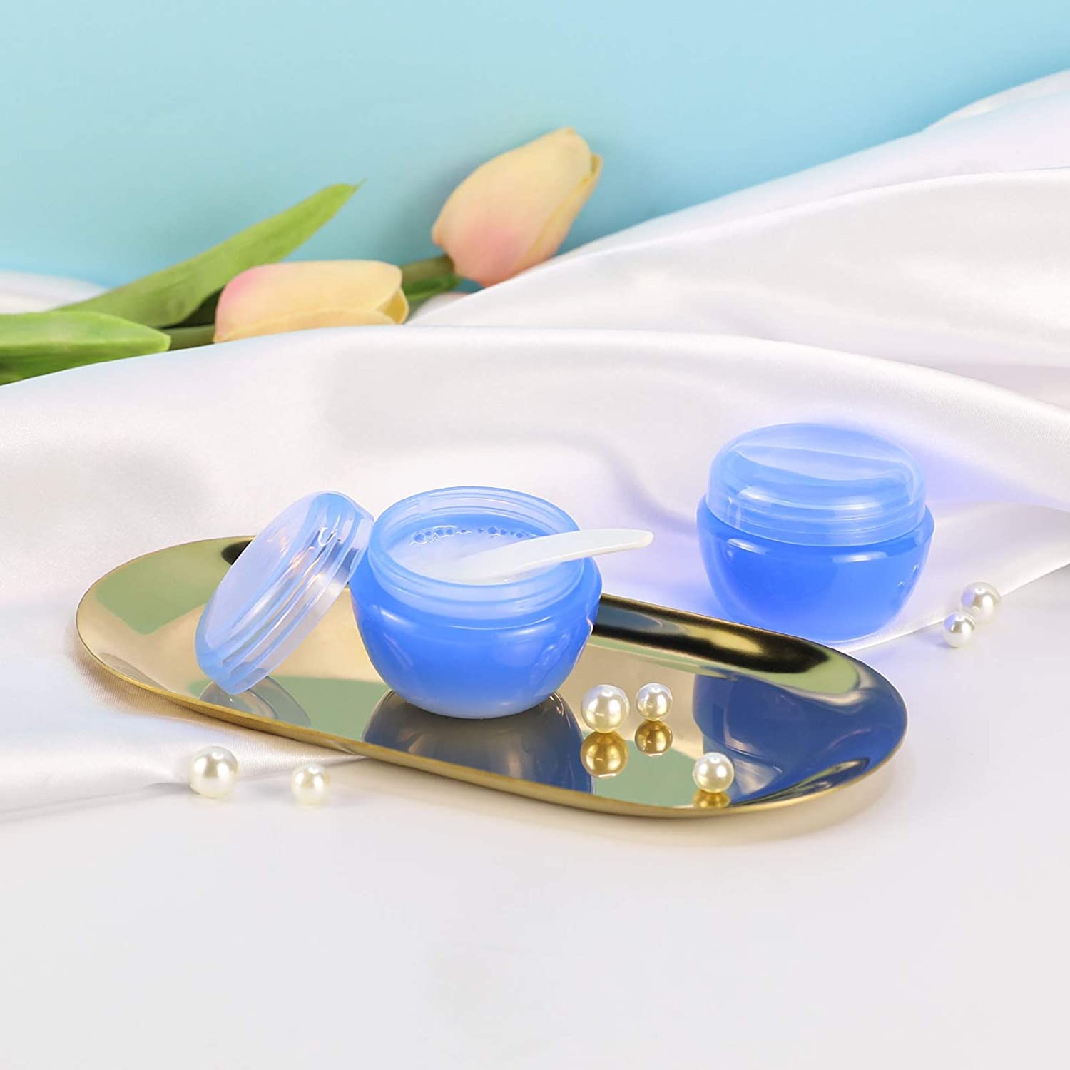 Foshan Manufacturer 1 Oz Mini Plastic Jars with Lids and Inner Liners Blue Jar