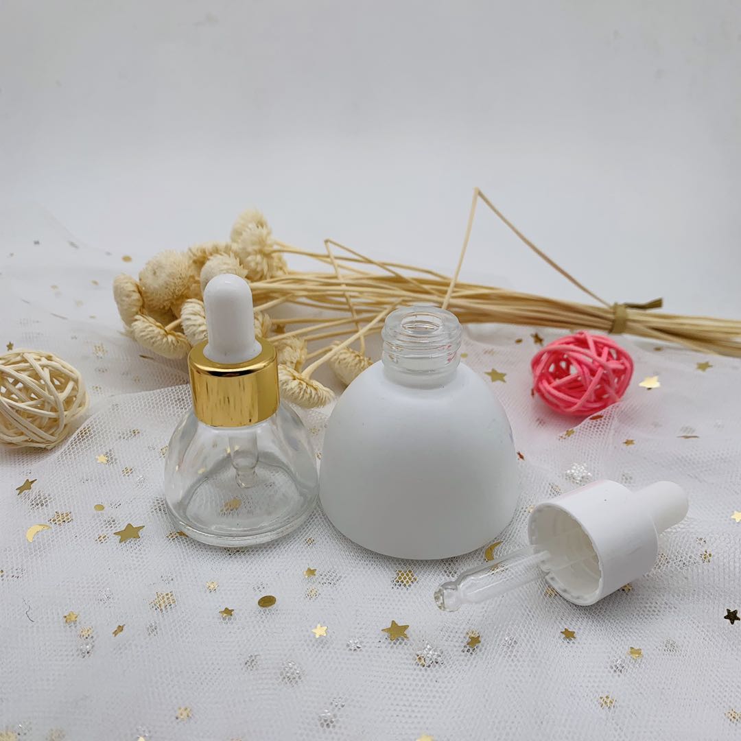 Free Sample 30Ml High Quality Clear White Colour Chunky Glass Essential Oil Bottle With Dropper