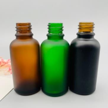Free Sample 30ml Empty Frosted Green Black Amber Glass Cosmetic Dropper Bottles