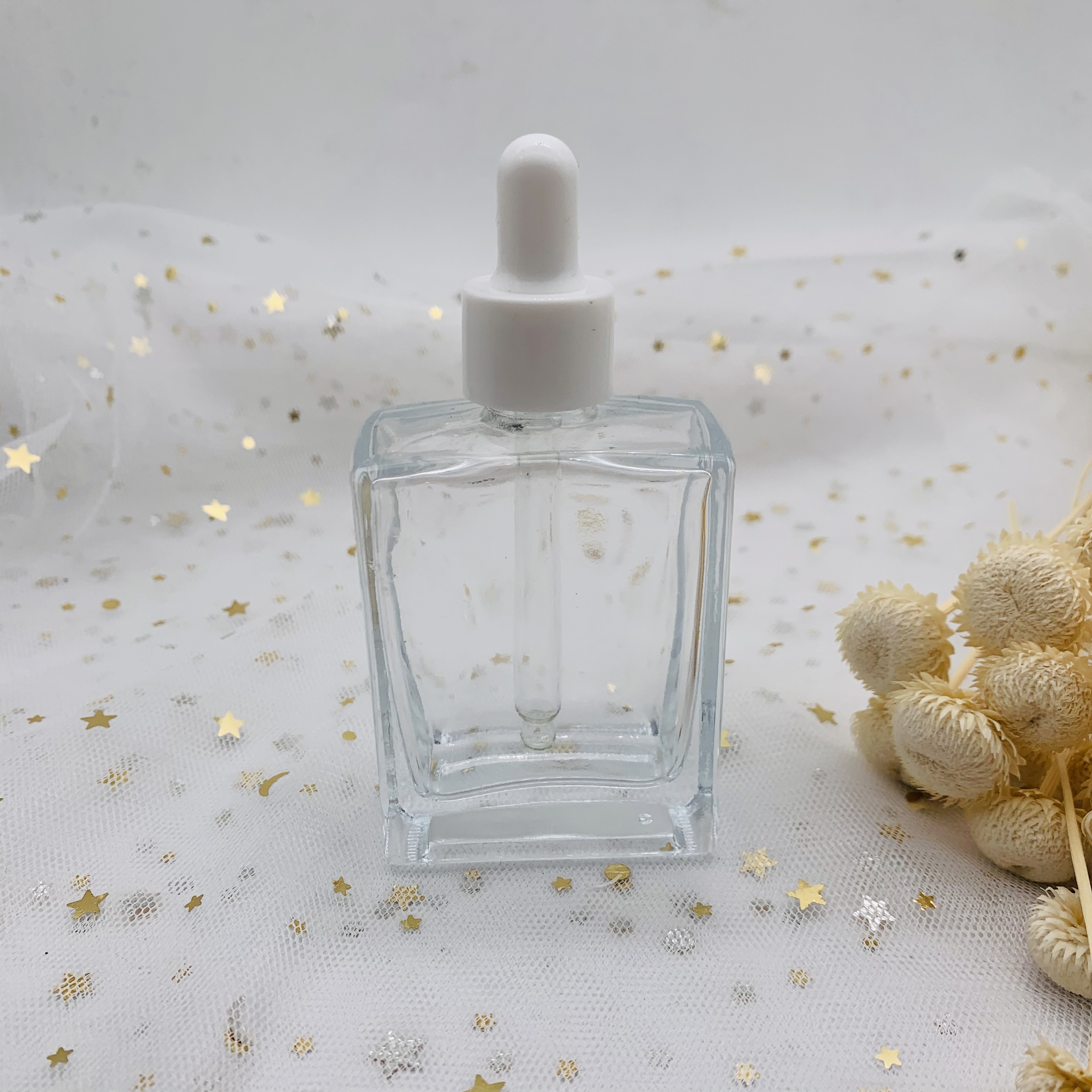 Free Sample 50Ml White Black Matte Square Glass Dropper Bottle