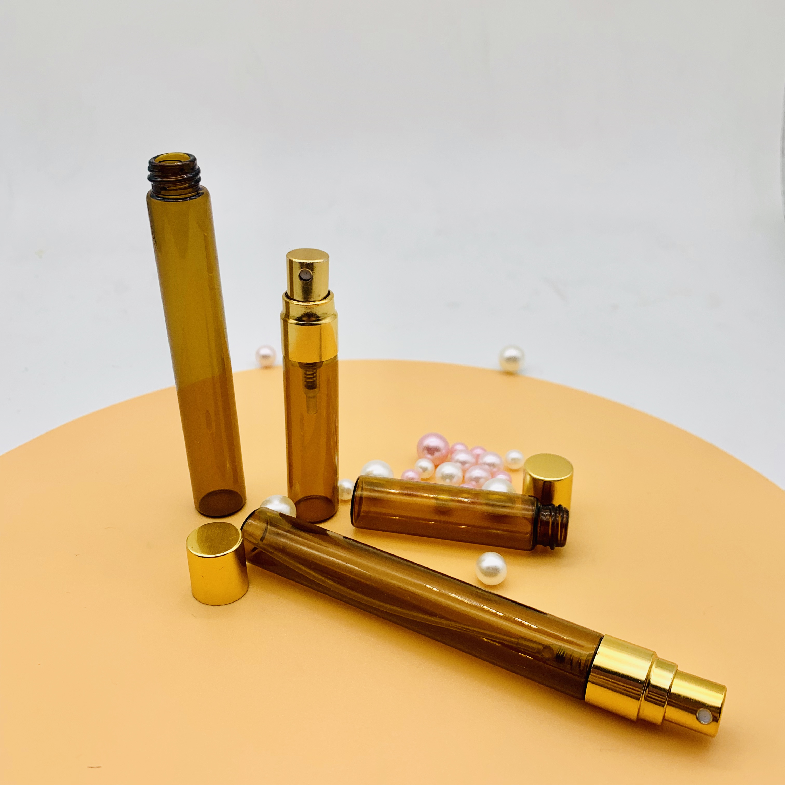 Free Sample Amber Empty Glass Pump Spray Cosmetic Perfume Bottle 5Ml 10Ml