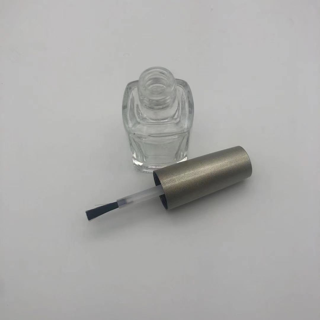 Free Sample Custom Round Empty Nail Polish Bottle with Brush