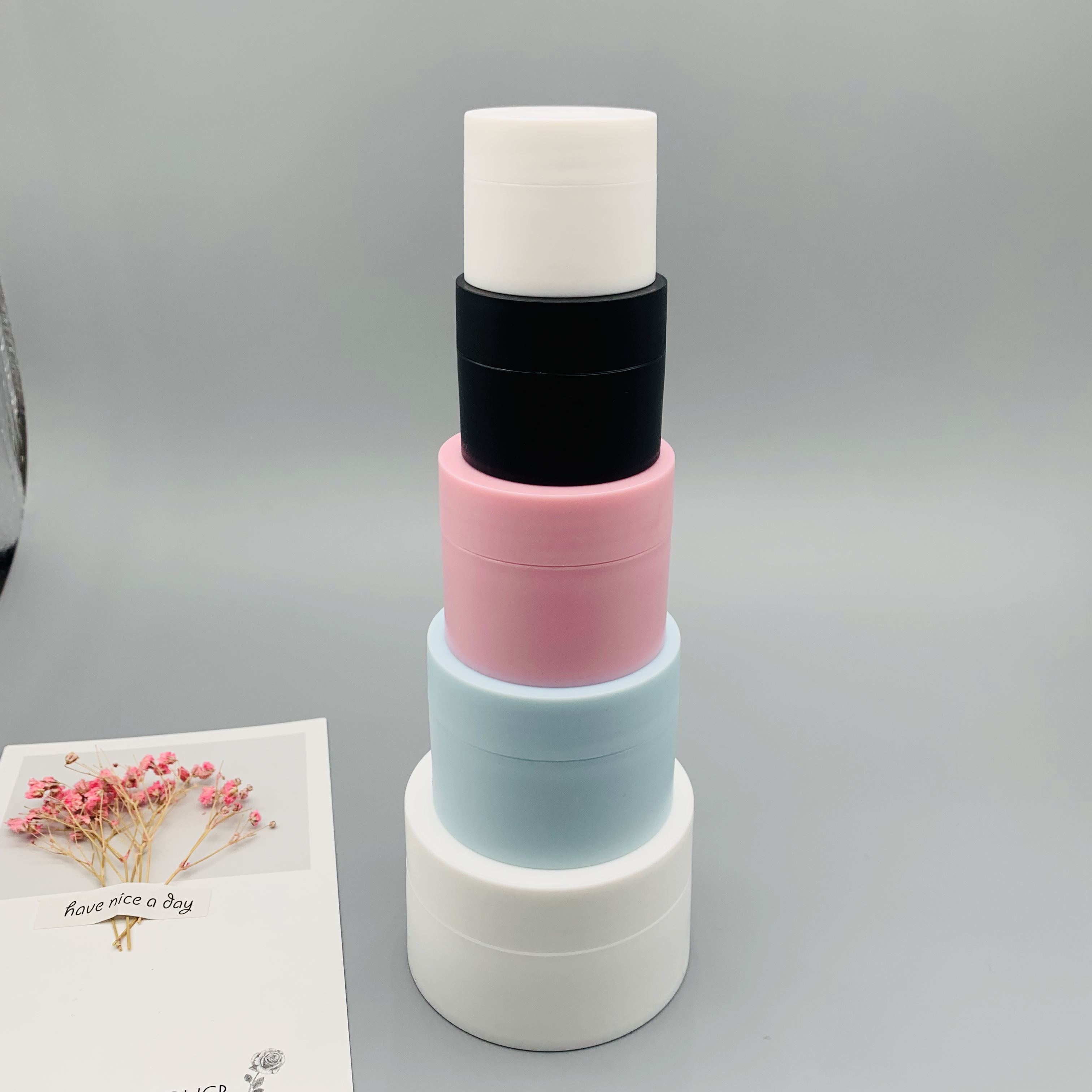 Free Sample Empty 5g 15g 20g 30g 50g Colored PP Plastic Cosmetic Face Cream Jars With Lid