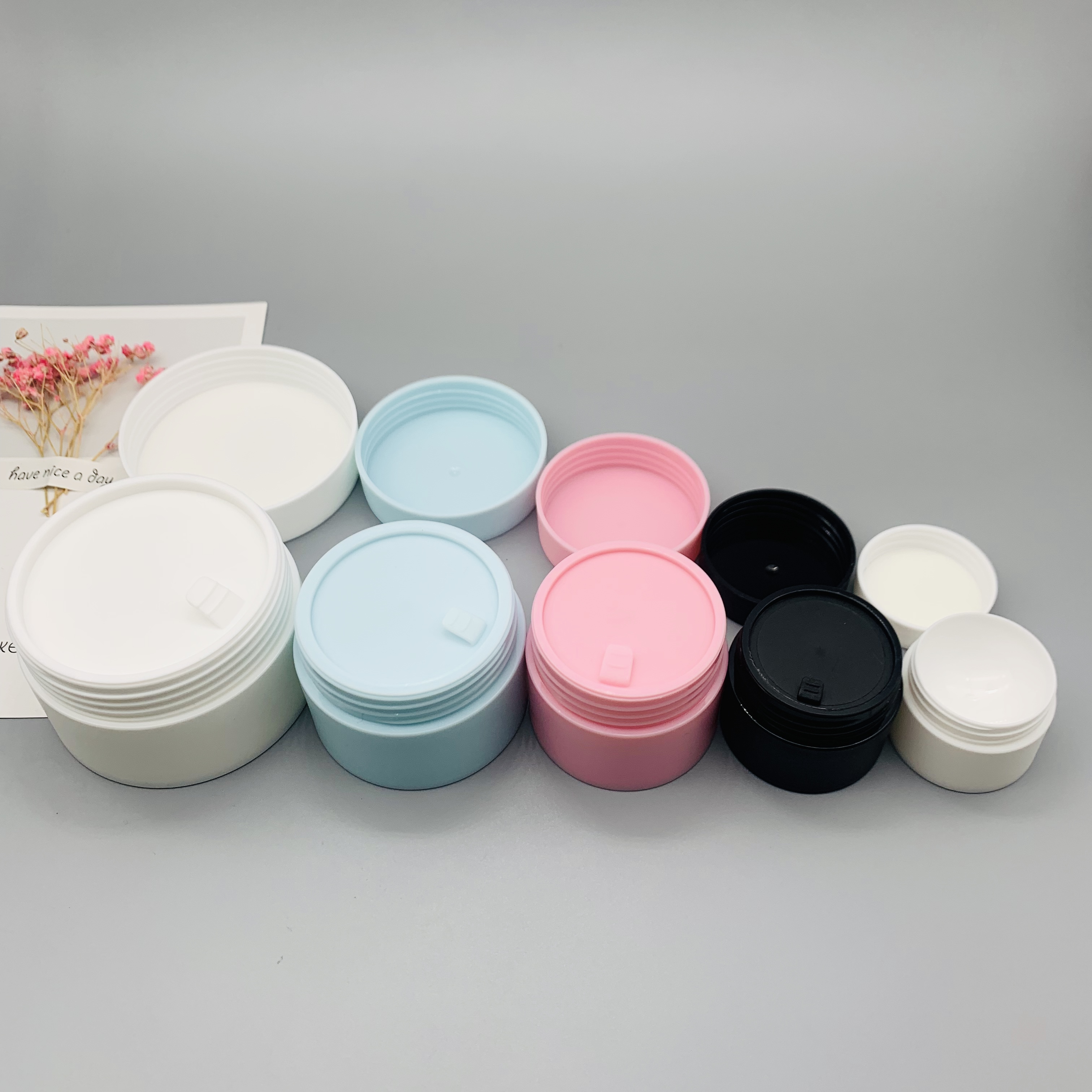 Free Sample Empty 5g 15g 20g 30g 50g Colored PP Plastic Cosmetic Face Cream Jars With Lid