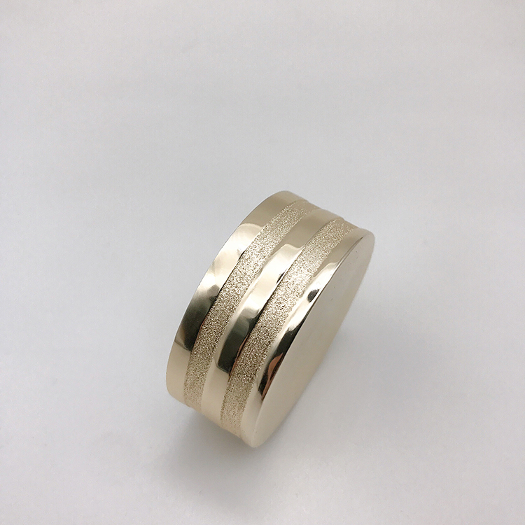 Free Sample Fancy Empty Round Cosmetic Cream Glass Jars