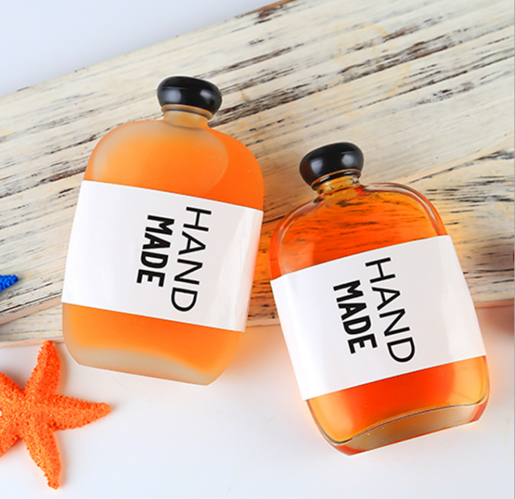 Free Sample High-quality 125ml 200ml 250ml oblate wine vodka whiskey Small Glass empty Drink Bottle