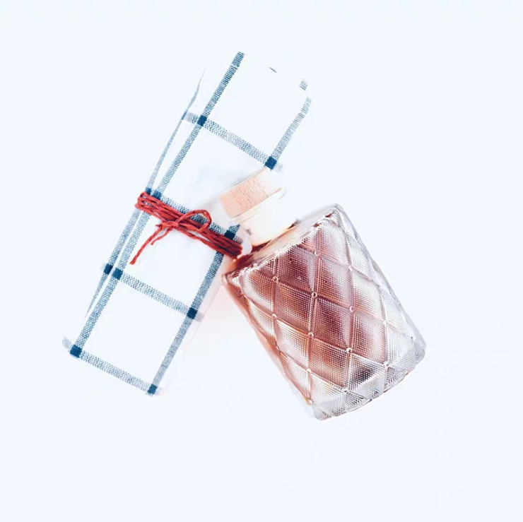 Free Sample High-quality 200ML 6OZ oblate wine vodka whiskey Small Glass transparent empty Drink Bottle