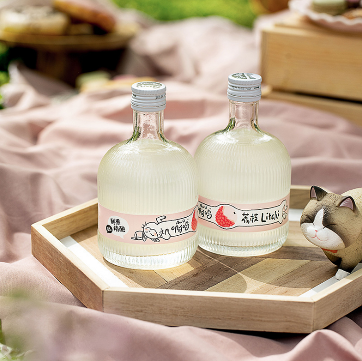 Free Sample High-quality 370ml 12oz oblate wine vodka whiskey Small Glass transparent empty Drink Bottle