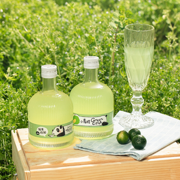 Free Sample High-quality 370ml 12oz oblate wine vodka whiskey Small Glass transparent empty Drink Bottle