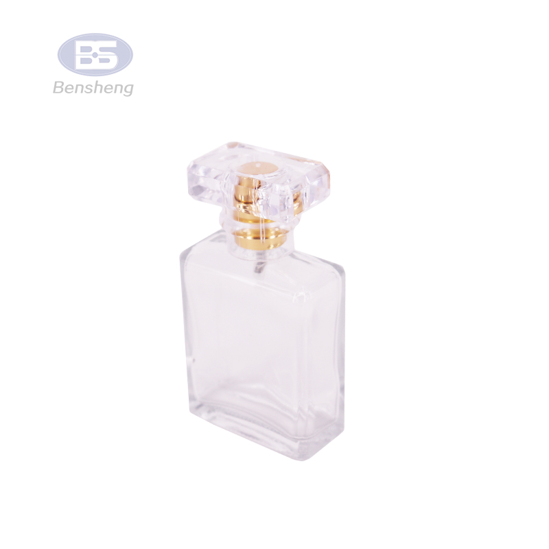 Free Sample Luxury Woman 50ml Square Spray Glass Perfume Bottle 50 ml Wholesale